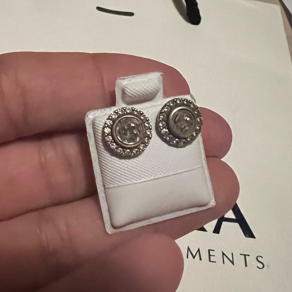 PANDORA Earring Studs “Brilliant Legacy” - Picture 8 of 10